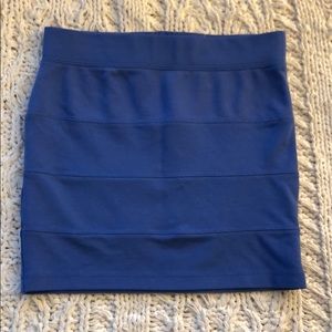 H&M girls size 10/12 blue mini skirt